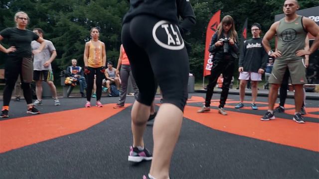Тренируйся как боец вместе с Reebok. Боец UFC Александра Албу