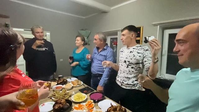 Приехал Андрей/покупка одежды для Виталика / подготовка ко дню рождению/в гостях у Славы и Инги