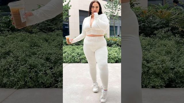 Unlock Your Confidence With Trendy Plus Size Activewear