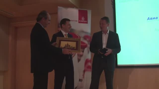 Вручение награды «Top Selling Agent – silver» компании АВИА ЦЕНТР от авиакомпании Emirates