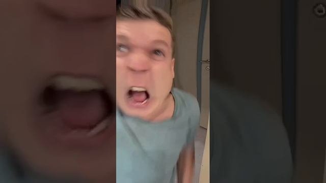 Малой VS комар
