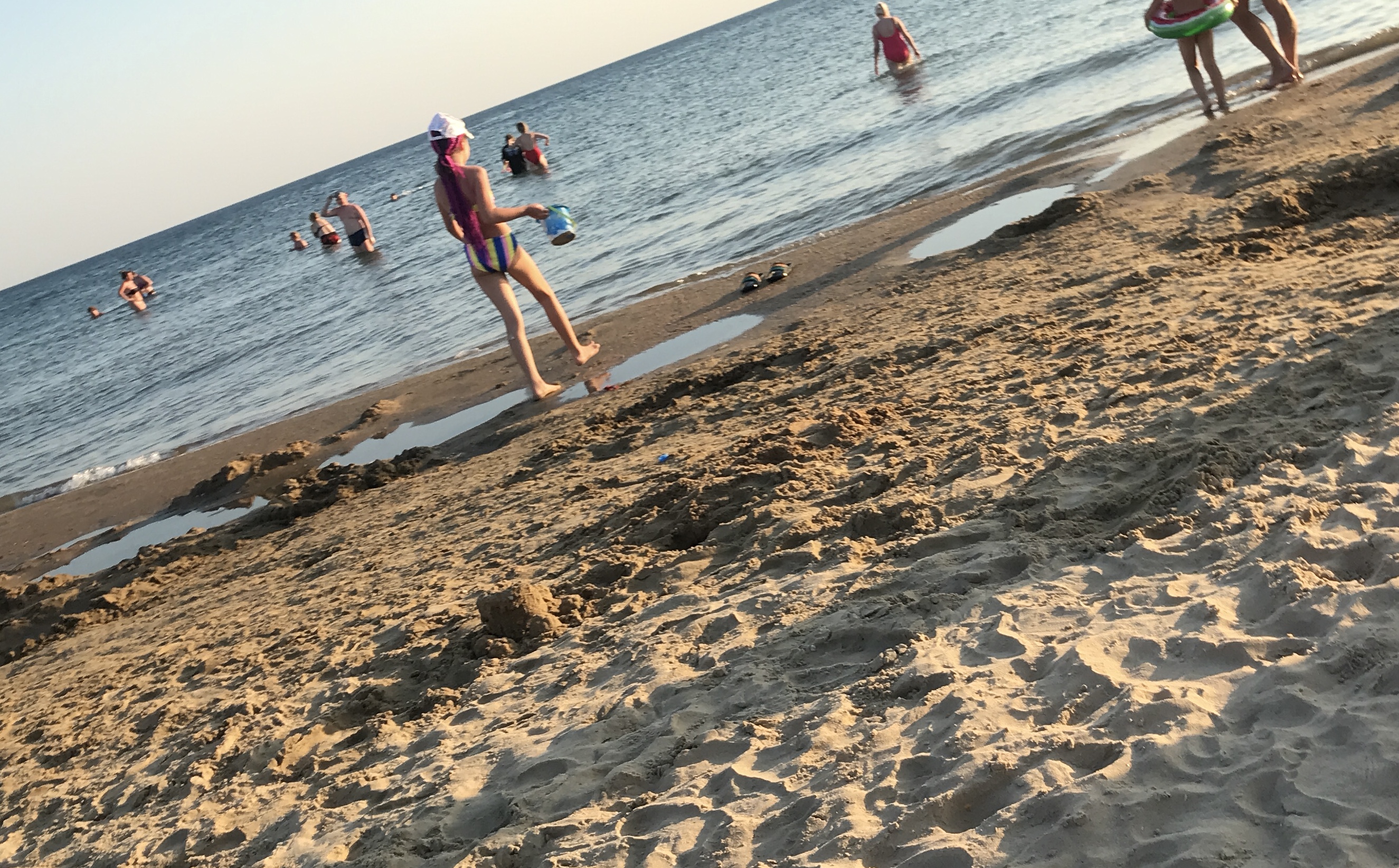 дЖЕМЕТЕ. ДОРОГА НА ПЛЯЖ