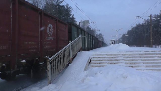 ВЛ15-036 проезжает платформу 47 км