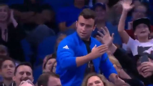 Его брови сделали это видео