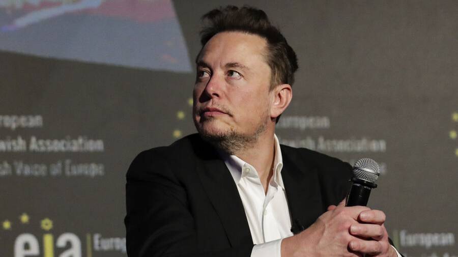 Маск рассказал, когда Tesla займется производством человекоподобных роботов