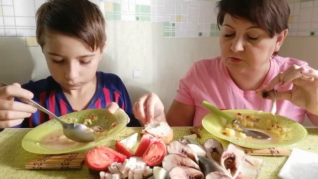 МУКБАНГ. ?суп, ?селедочка и? сало