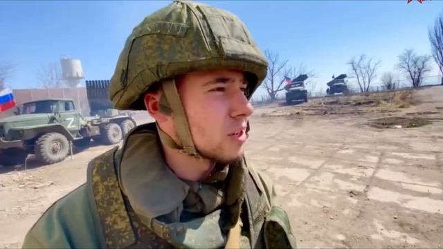 МАРИУПОЛЬ. КАК ВЫКУРИВАТЬ НАЦИСТОВ ИЗ ПОДВАЛОВ.mp4