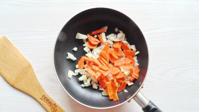 Постный суп из красной фасоли