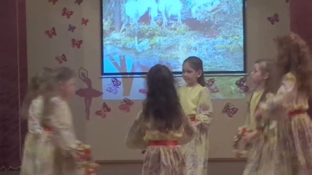 ГУО "Ясли-сад №124 г.Гомеля"-белорусская  танцевальная композиция "Купалинка"