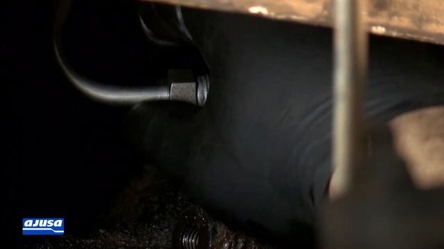 [7/8] OPEL MOVANO DTI 1.9 | Montaje tubo de engrase – Oil feed pipe assembly