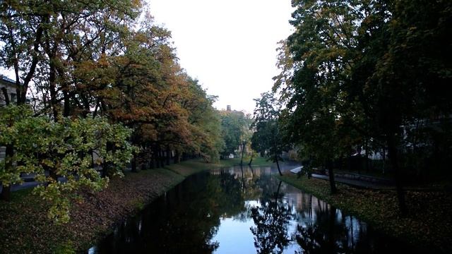 Nikon 1 J2 & 1 NIKKOR 10mm f2.8 city canal Riga Latvia test video
