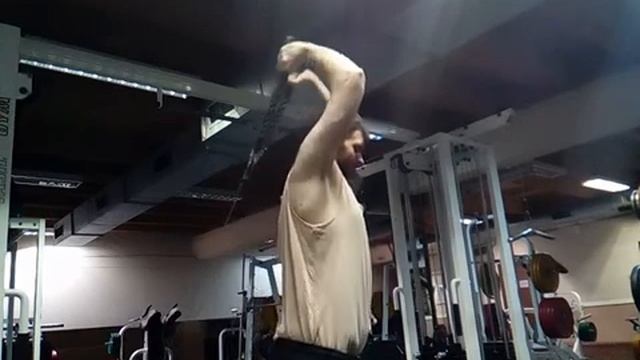 22 02 2020 трицепс канатной рукояткой стоя из за головы
