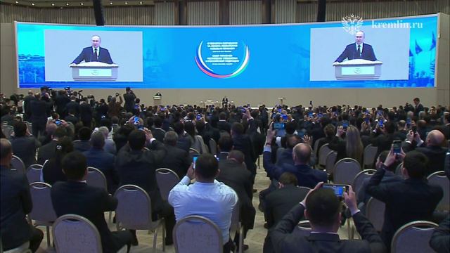 Путин и Мирзиёев приняли участие в первом Совете регионов России и Узбекистана.