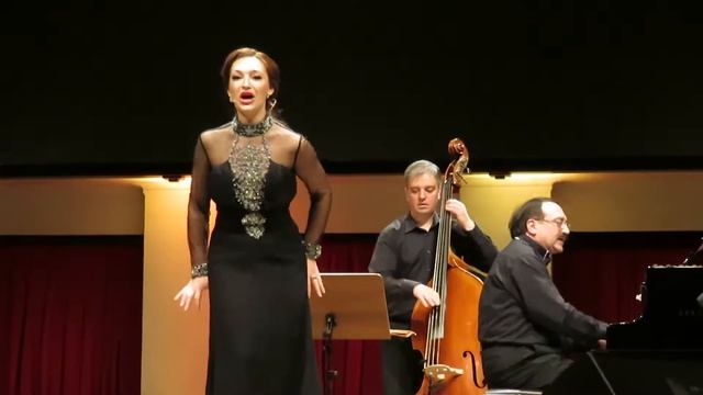 Наталия Мельник куплеты из оперетты 