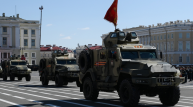 Более 80 единиц боевой техники: как прошел Парад Победы в Петербурге