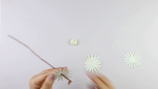 DIY How to make Paper Flower Strawflowers paper crafts paper flowers Silhouette Cameo