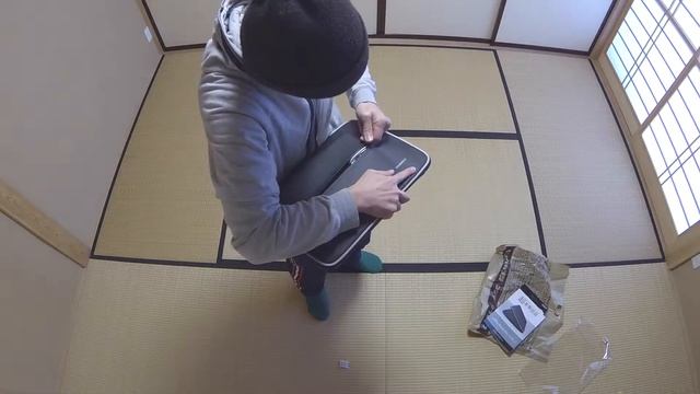 MacBook Pro用ELECOMパソコンケース超衝撃吸収買ってみた