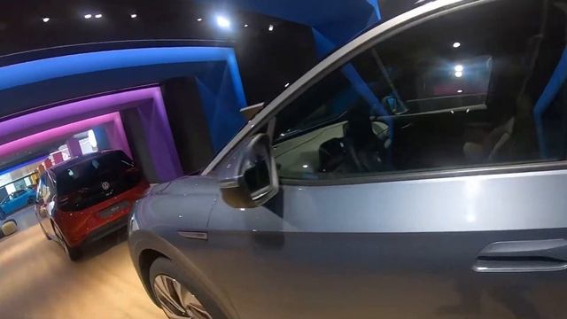 Encontré estos [autos de VW-ID.3 e ID.4 de VW].