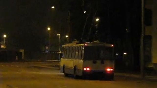 Trolleybus Skoda 14tr 274 öisel Vilde teel