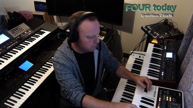 Synthesizer Piece DEEPMIND 6 - ROLAND GAIA - ROLAND VA-7- TECHNICS KN2000 plus 2 x BOSS RC-300