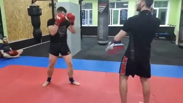 Тренировки Кикбоксинг