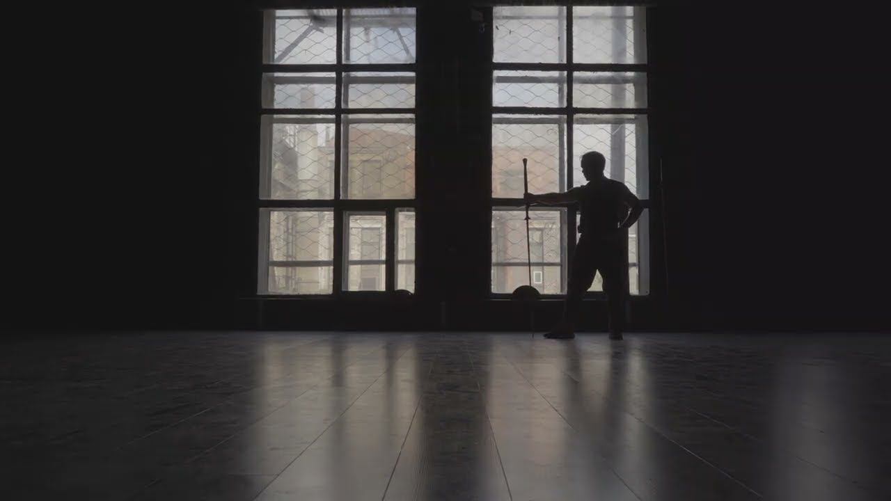 Испанский двуручный меч (архивное видео)