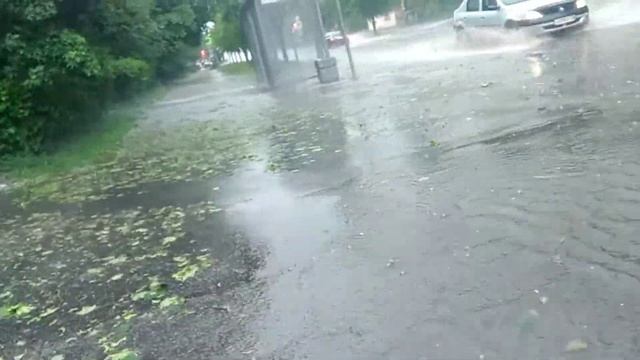 Жестяная, жесть. Шквал, град, ливень в Пушкине 09.06.2020