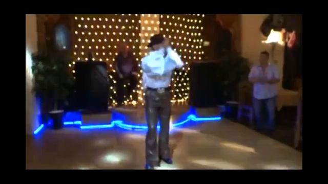 Степ, tap dance на праздничные мероприятия.
Tap man. Sergey Orekhovich.