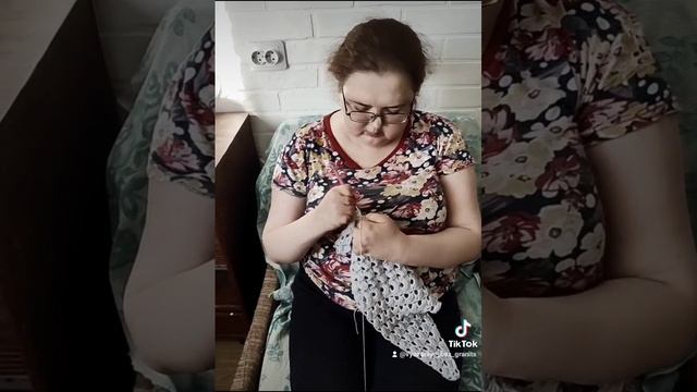 Вяжу красивую шаль