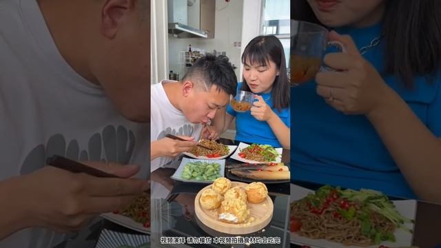 Funny Husband and Wife Eating Show: Epic Food Battle!  ??#Couple eating#Couple playing prank
