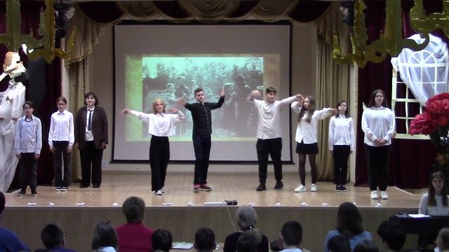 7 "В" класс.  "Войны священные страницы".