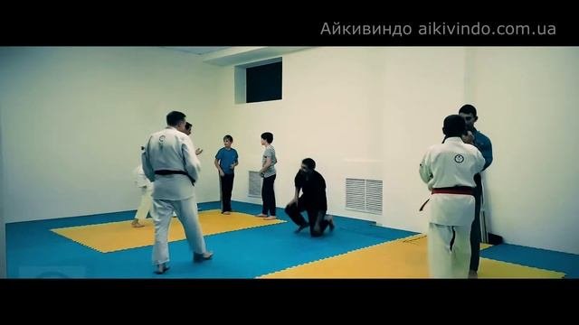 Aikido vs Wing Chun fight.