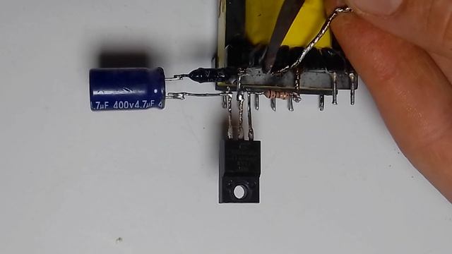 invertor 12 220v