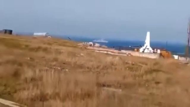 Появилось последнее видео с нашими героями на острове Змеиный которые не сдались врагу. будем