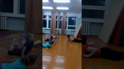 урок танцев у внучки