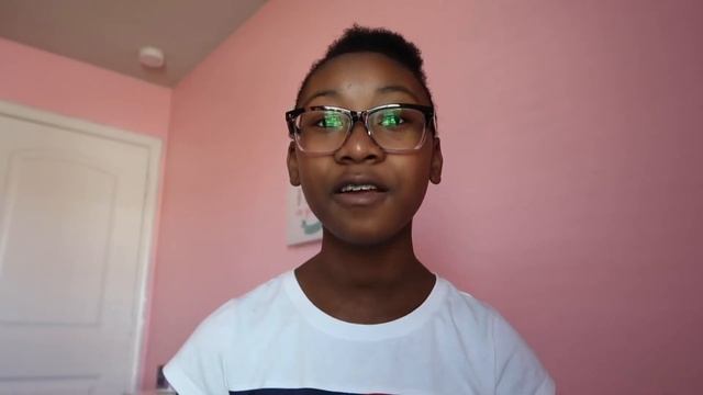 Customizing + Review of my MacBook Pro! | photo collage, aesthetic wallpaper, and suggestions