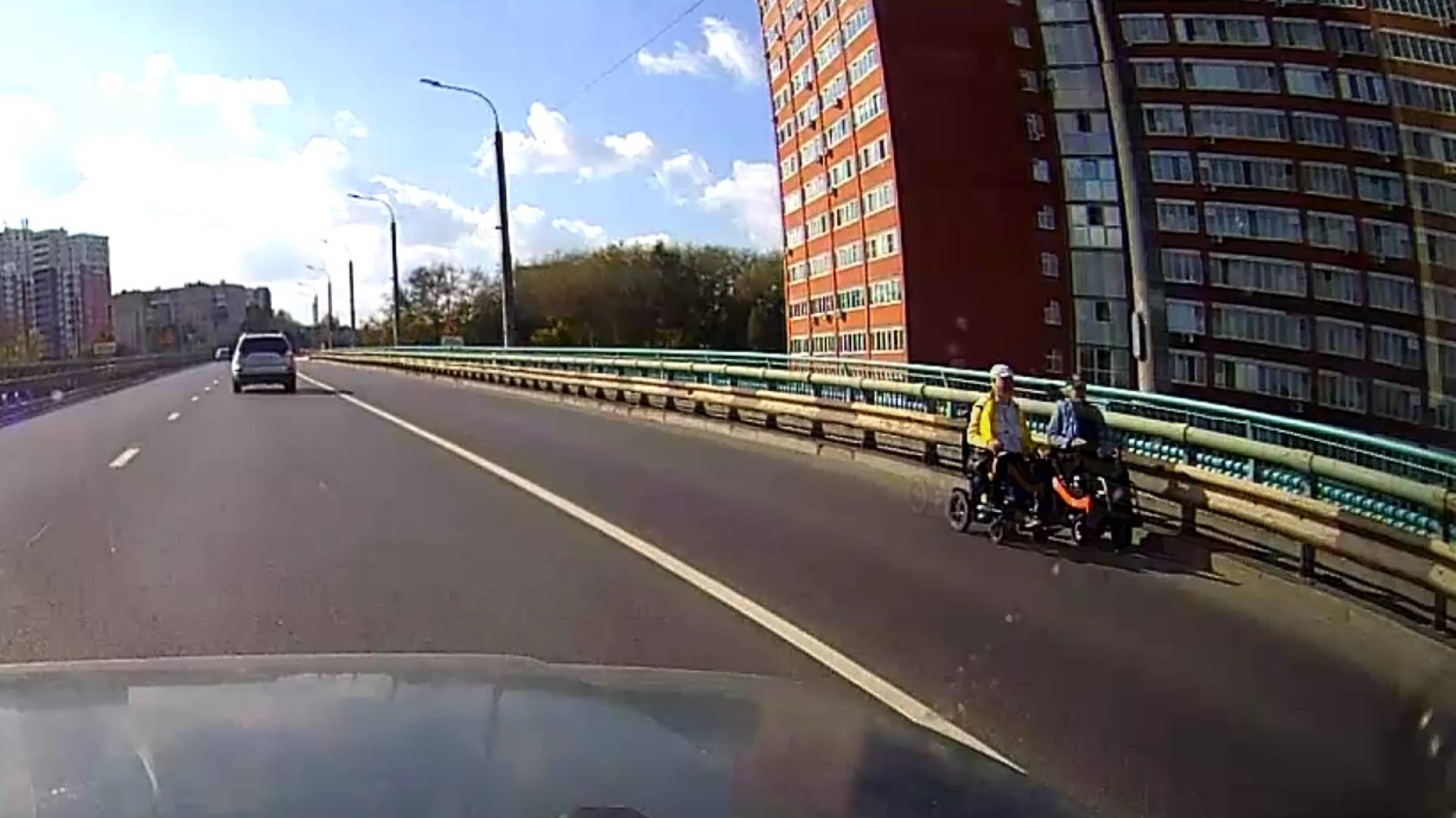 Отцы "отжигают" на трассе #пермь #авто #auto