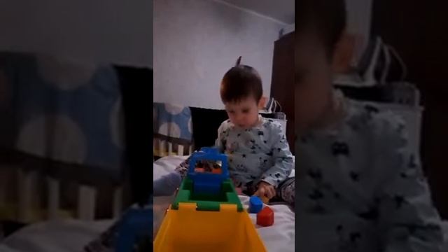 Развивающая машина из детского мира. Новые слова.Эмоции.