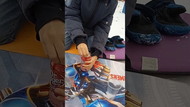 потихоньку видео становится сложнее снимать так как без перчаток руки мёрзнут