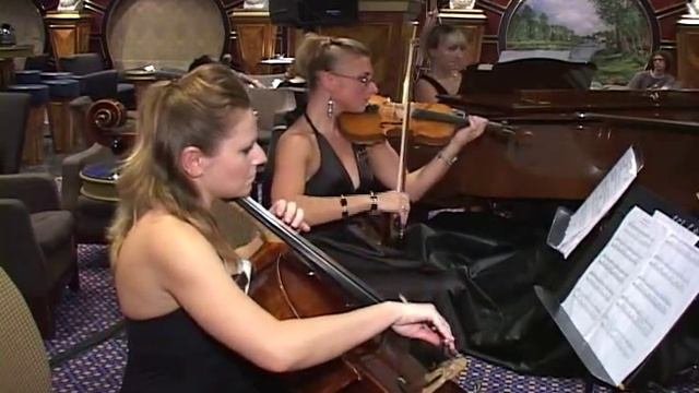 Classical Music at Teatime: Abrázame So Close To Me Viens Membrasser by Julio Iglesias