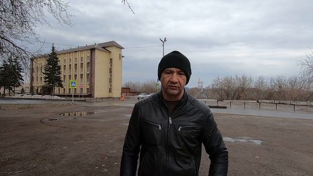 Удар из-за взгляда.Начало многих драк в 90х