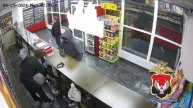 В Удмуртии полицейскими «по горячим следам» задержан подозреваемый в разбойном нападении в магазине
