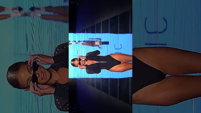 Шоу Мода Бикини Девушки -  Gigi C Bikinis Fashion Show  Miami  (33)