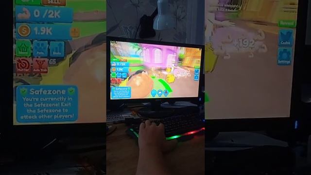 играю в лифтинг симулятор