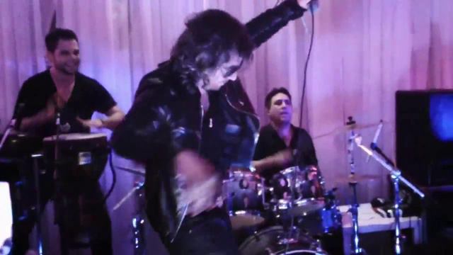 Mansour live in concert New York 2013   Bari Bakh Mansourinfo