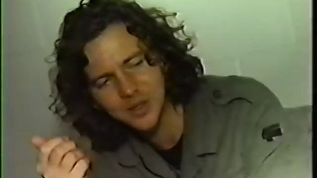 Eddie Vedder 1993-09 Los Angeles, CA (Uncut Interview)
