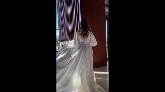 Свадебные платья 2024: путеводитель по самым модным трендам