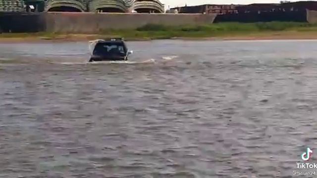 Nissan mistral cruzando un rio #rally #4x4 #paraguay #wrc #chaco #tiktok