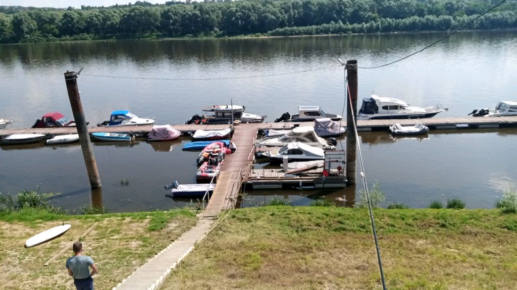 яхт-клуб  на реке Ока
