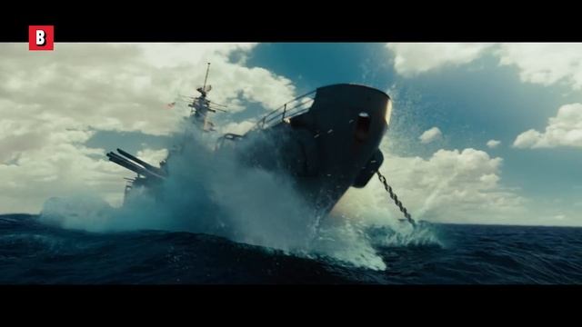 Barco de la Segunda Guerra Mundial vs. Nave nodriza alienígena | Battleship | Clip en Español